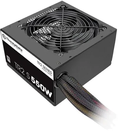 Блок питания ПК Thermaltake TR2 S 550 /0550W/Non Modular/Non Light/Single Voltage/Analog/80 Plus/EU/Non JP CAP/All Flat Cables