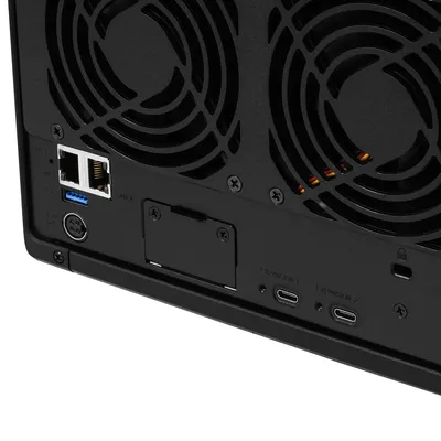 СХД Synology DS1525+, 5×SATA, 2×M.2 NVMe, 2×2.5GbE, 8GB DDR4