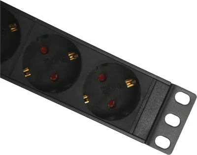 Блок розеток Lanmaster TWT-PDU19-10A8P-1.8, 8xSchuko, 10A, 1.8 м, 1U
